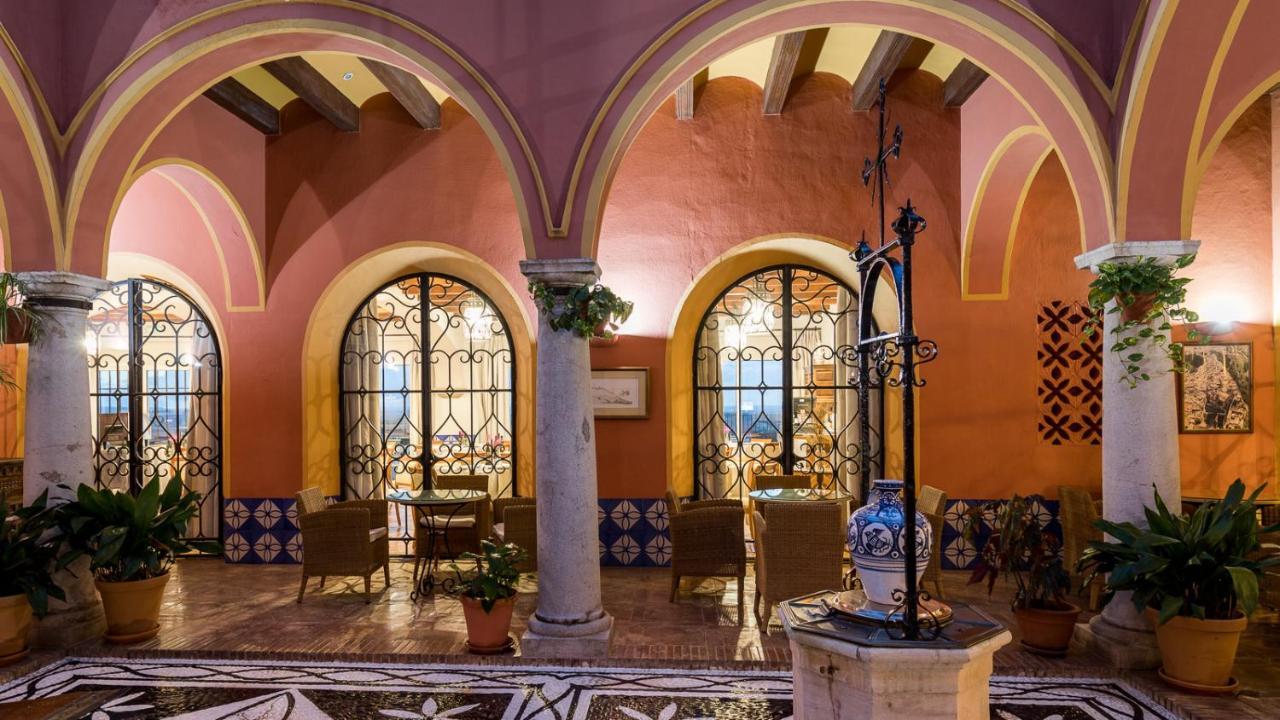 Parador De Arcos De La Frontera Exteriör bild